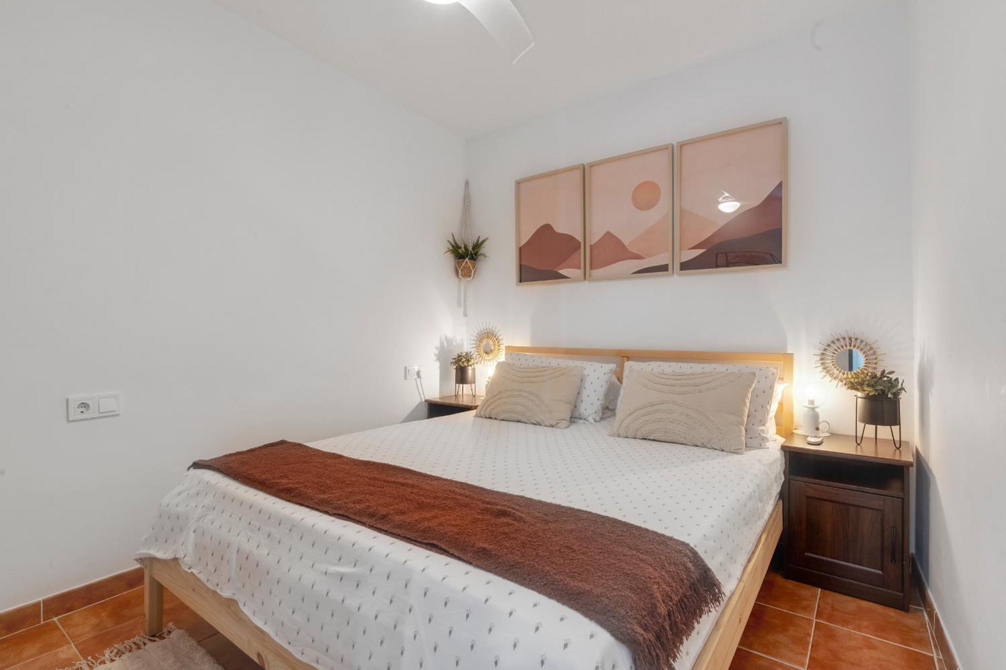 Casa De La Montana Apartments Sayalonga Eksteriør billede