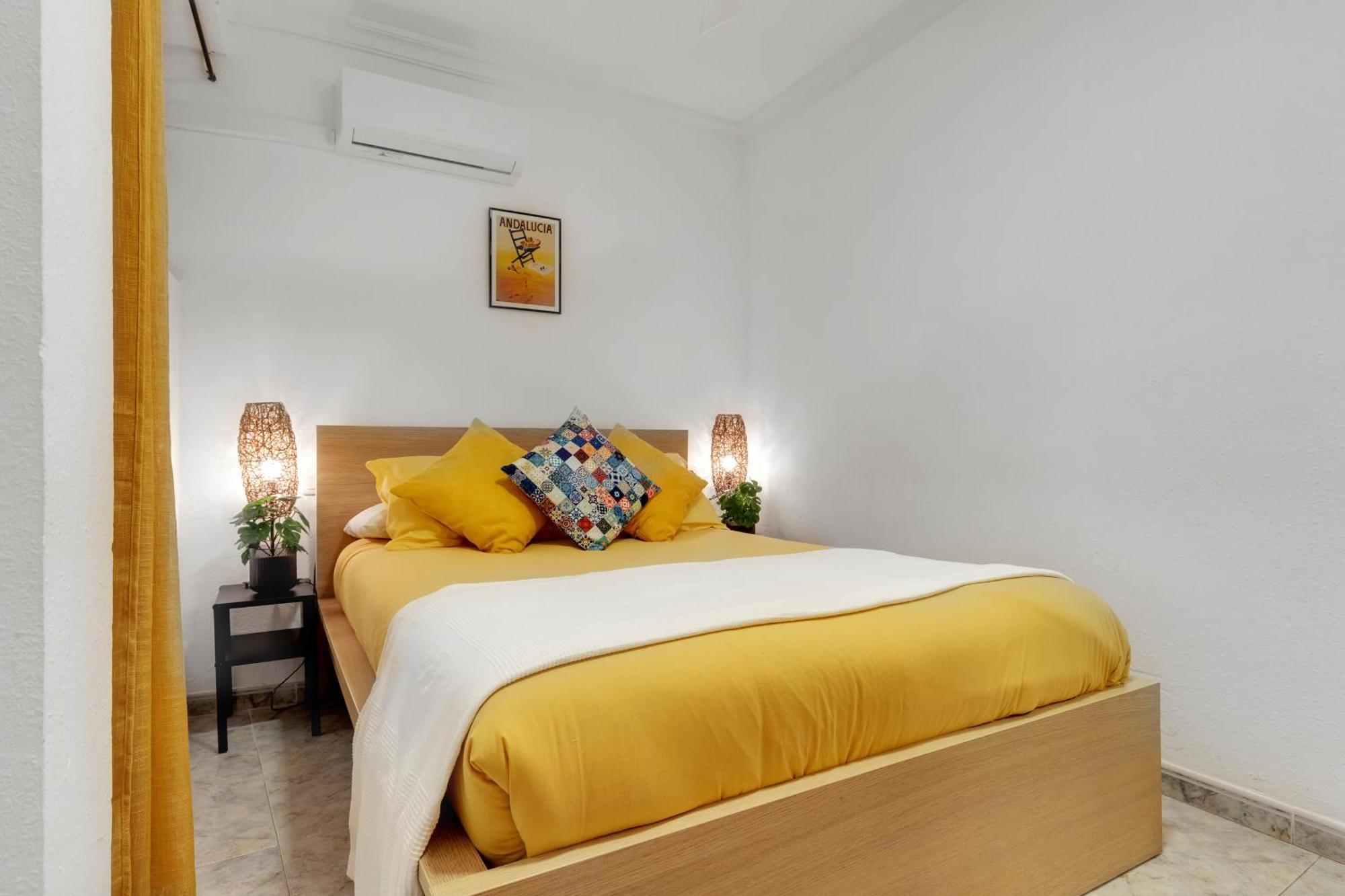 Casa De La Montana Apartments Sayalonga Eksteriør billede