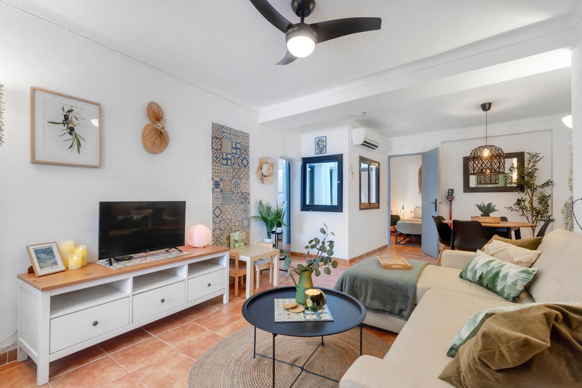 Casa De La Montana Apartments Sayalonga Eksteriør billede